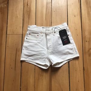 NWT Levi’s shorts